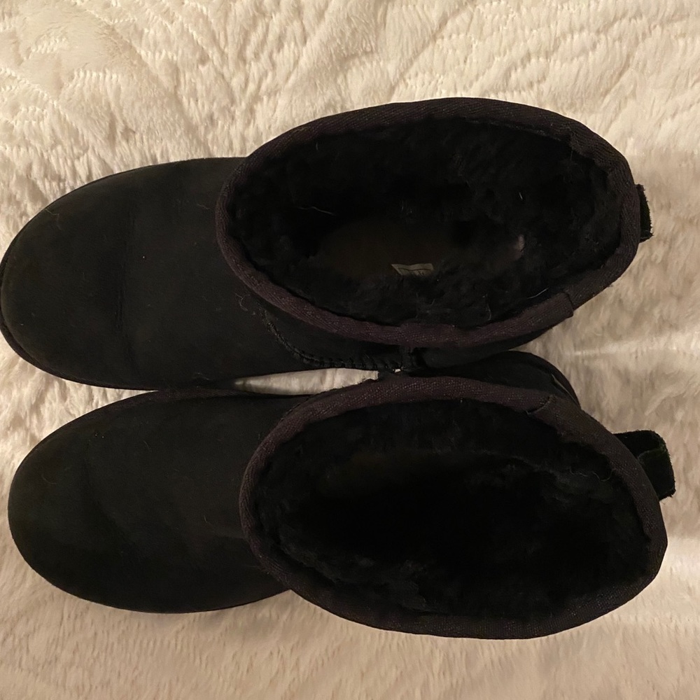 UGG Classic Mini Boot - Picture 5 of 5
